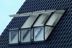 VELUX CABRIO™ - Ansicht von außen - Dreierkombination