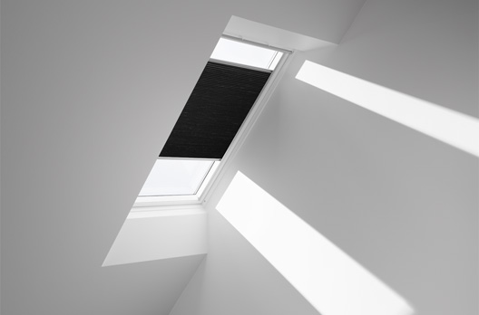 VELUX manuelles Faltstore DuoLine FHC, Farbe 1047 (schwarz)