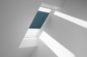 VELUX manuelles Faltstore DuoLine FHC, Farbe 1053 (petrol)